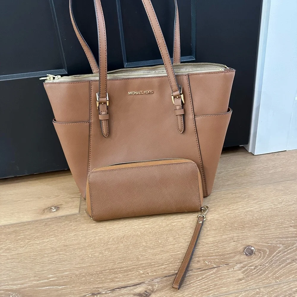 MICHAEL KORS BAG AND LARGE WALLET- BROWN - Picture 4 of 9